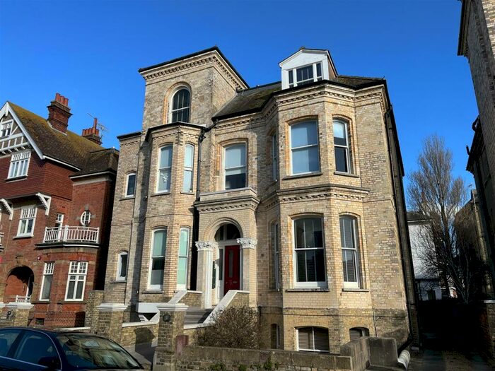 Flat To Rent In Fourth Avenue, Hove, BN3