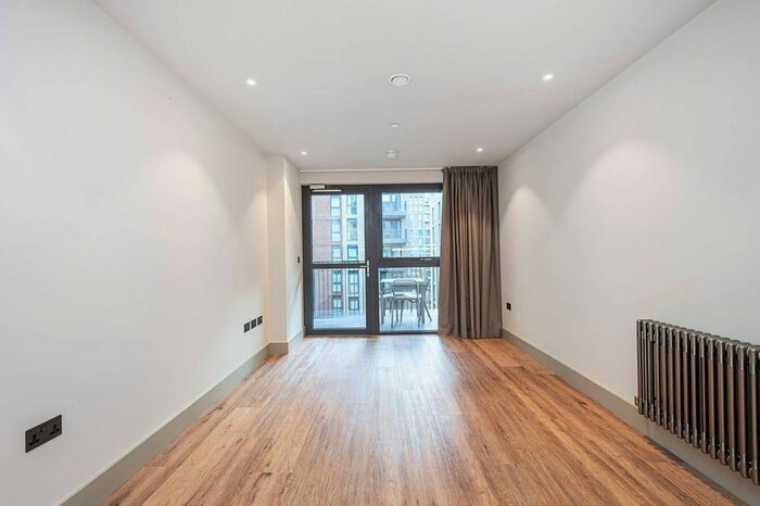 2 Bedroom Flat To Rent In Sessile Apartments, Tottenham, London, N17