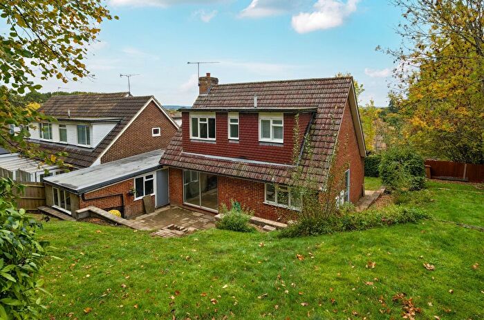 3 Bedroom Detached House For Sale In Guildford, Surrey, GU3