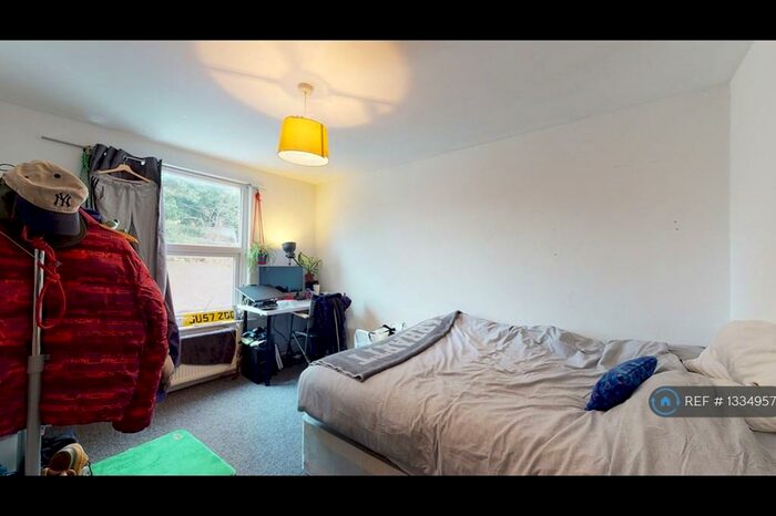 5 Bedroom Terraced House To Rent In Coleman Road, London, SE5