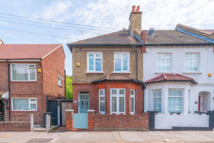 3 Bedroom End Of Terrace House For Sale In Tunstall Road, East Croydon, Croydon, CR0