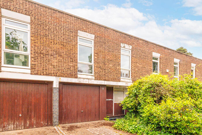 4 Bedroom Terraced House For Sale In Copping Close, Croydon, CR0