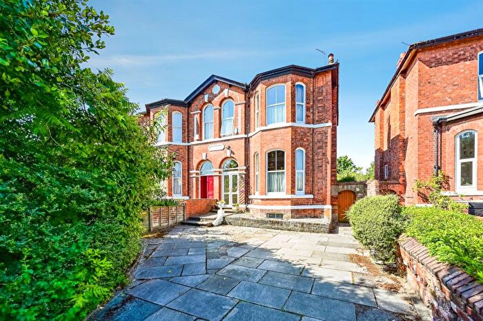 4 Bedroom Semi-Detached House For Sale In Leyland Road, Southport, PR9