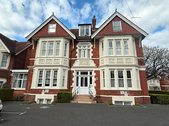 1 Bedroom Flat To Rent In Glenwood House, Percy Road, Bournemouth, Dorset, BH5