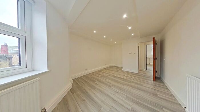 2 Bedroom Flat For Sale In Peterborough Road, Harrow, Middlesex, HA1