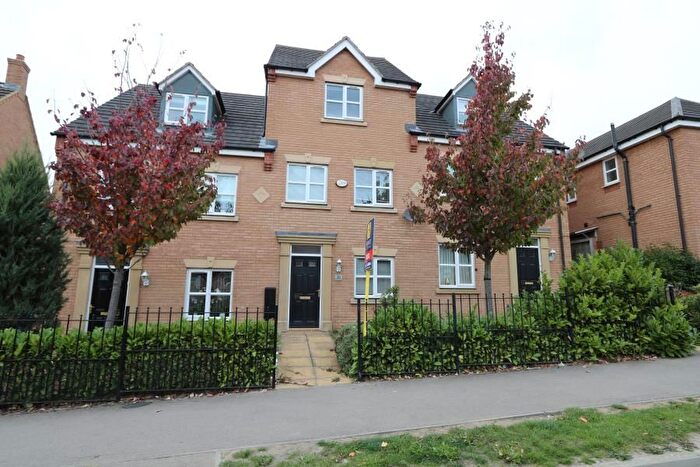 3 Bedroom Property To Rent In Bennett Road, Corby, NN18