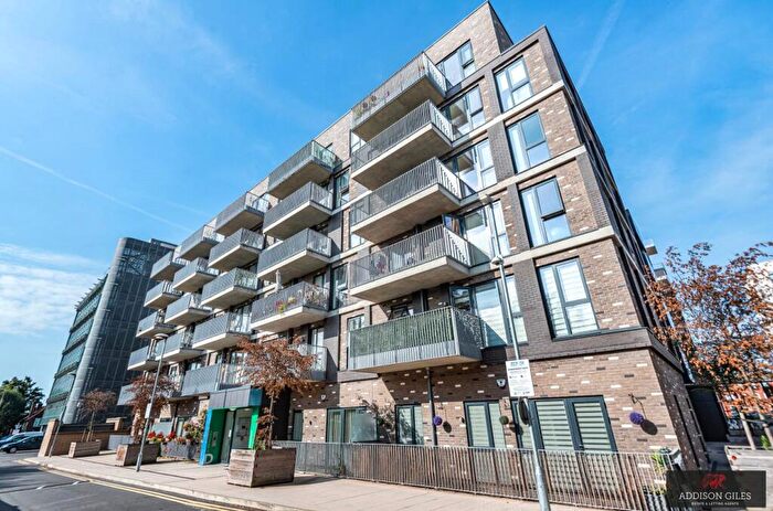1 Bedroom Apartment To Rent In Windsor Road, Slough, Berkshire, SL1