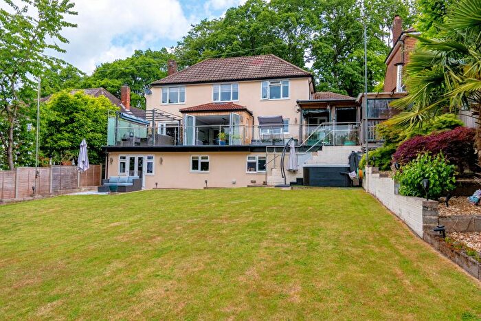 5 Bedroom Detached House For Sale In Bassett, Southampton, SO16