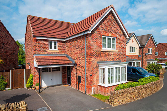 3 Bedroom Detached House For Sale In School House Way, Newbold, Chesterfield, S41