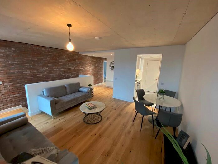 2 Bedroom Flat To Rent In Finlay's Yard, Mangle Street, Manchester, M1