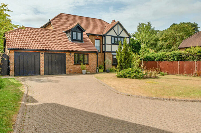 5 Bedroom Detached House For Sale In Church Hams, Finchampstead, Wokingham, Berkshire, RG40