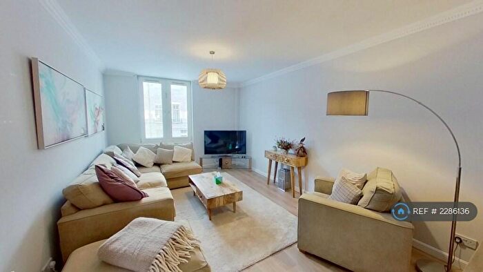 2 Bedroom Flat To Rent In Fettes Row, Edinburgh, EH3