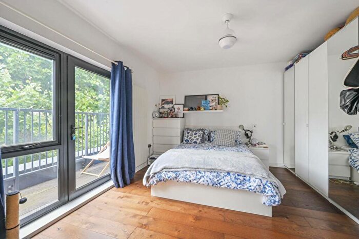 4 Bedroom Flat To Rent In Blair Street, , Poplar, London, E14