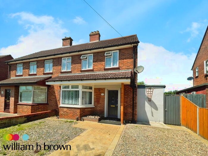 3 Bedroom Semi-Detached House To Rent In Coleridge Road, Ipswich, IP1