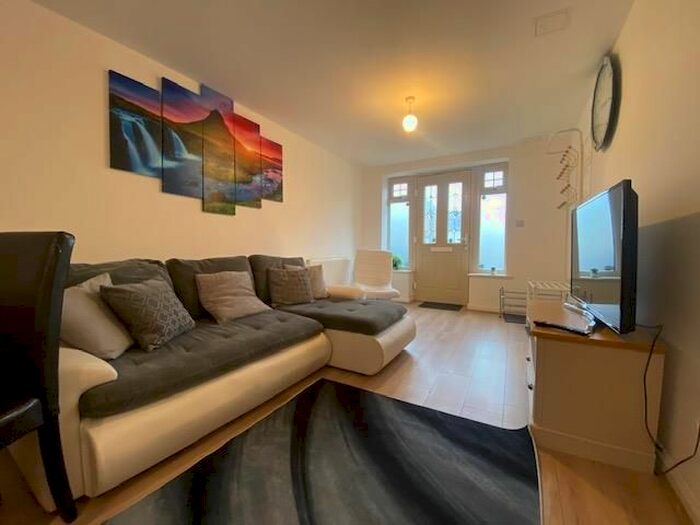 2 Bedroom Flat To Rent In B Silver Street, Peterborough, PE2