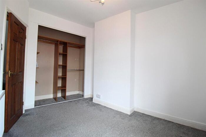2 Bedroom End Of Terrace House To Rent In Woodville Crescent, Horsforth, Leeds, LS18