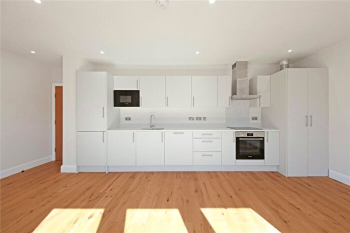 2 Bedroom Apartment To Rent In Church Street, Enfield, EN2