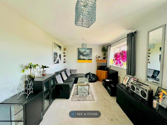 1 Bedroom Flat To Rent In Crisp Road, Henley-On-Thames, RG9