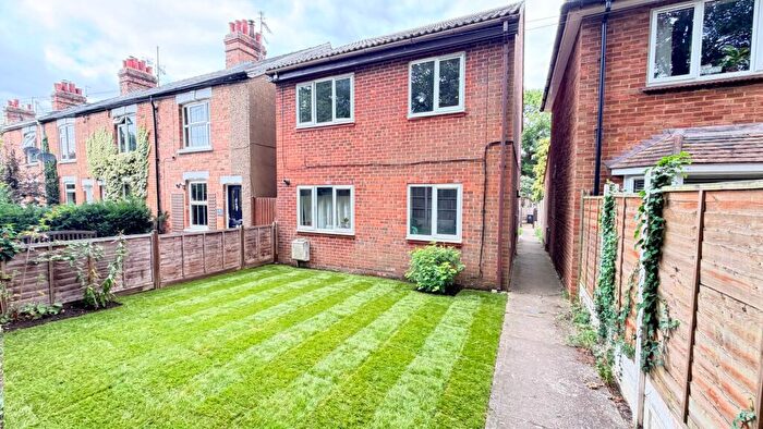 2 Bedroom Maisonette To Rent In Folly Path, Hitchin, SG4