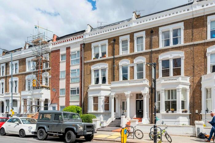 1 Bedroom Flat For Sale In Sinclair Road, Brook Green, London, W14