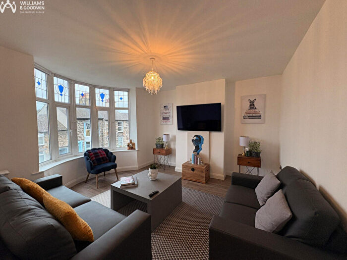 3 Bedroom Semi-Detached House For Sale In Upper Garth Road, Bangor, Gwynedd, LL57