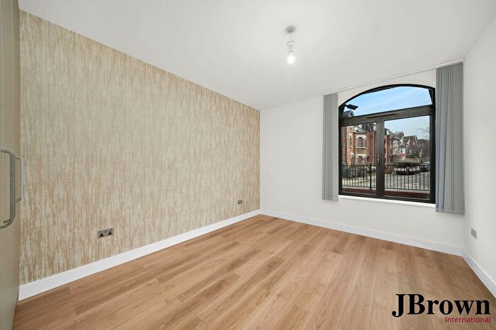 1 Bedroom Flat To Rent In Park Lane, Croydon, Surrey, CR0