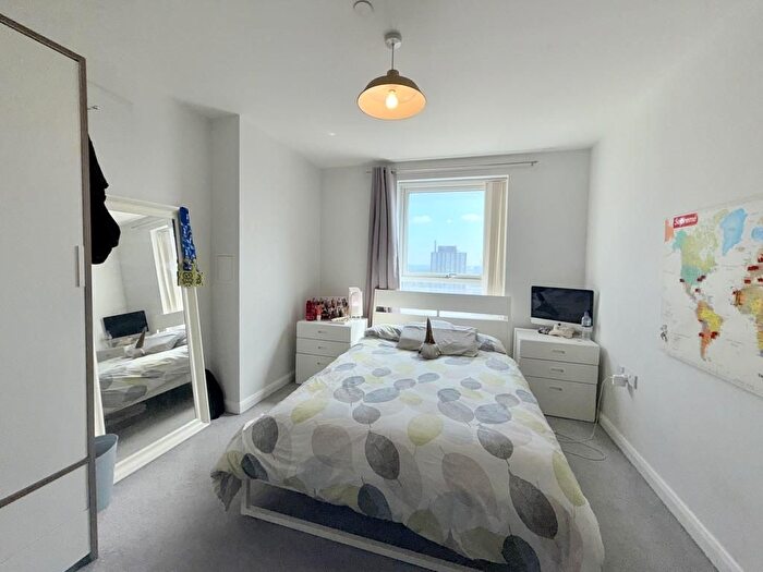 2 Bedroom Flat For Sale In Cannon Road, London, N17