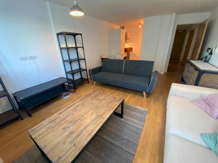 2 Bedroom Flat To Rent In Mann Island, City Centre, Liverpool, L3