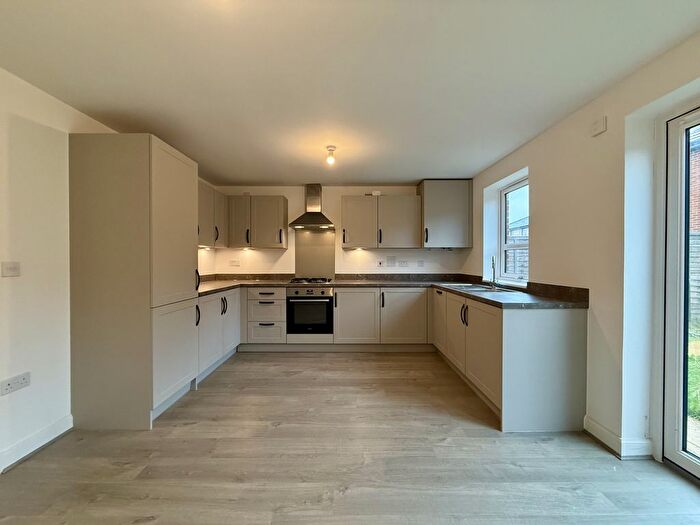 3 Bedroom Semi-Detached House To Rent In Market Garden Close, Ramsgate, CT12