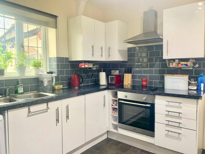 3 Bedroom Semi-Detached House To Rent In Wentworth Road, Beeston, NG9
