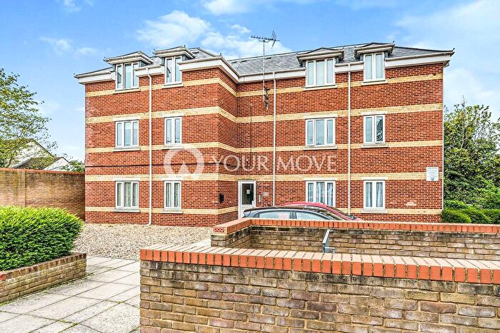 2 Bedroom Flat To Rent In Trafalgar Street, Gillingham, Kent, ME7