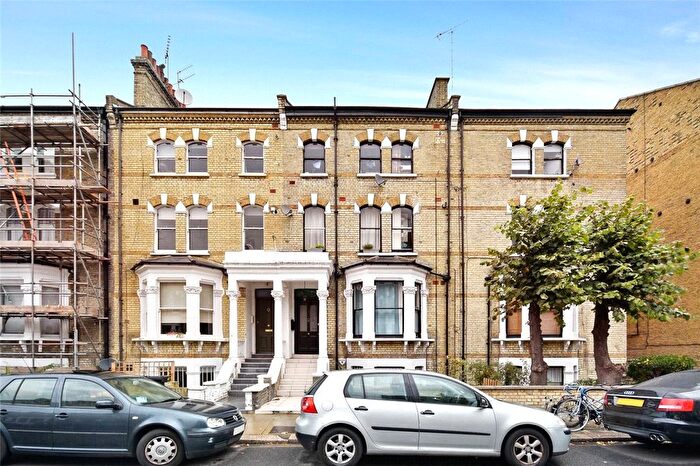 2 Bedroom Flat To Rent In Edith Road, West Kensington, London, W14