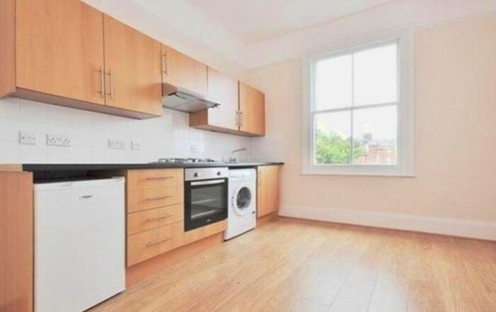 1 Bedroom Flat To Rent In Highlever Road, London, W10