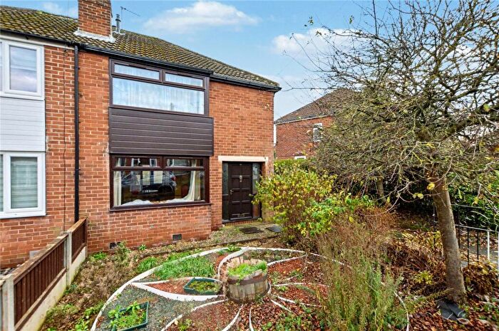3 Bedroom Semi Detached House For Sale In Lynwood Avenue, Woodlesford, Leeds, West Yorkshire, LS26