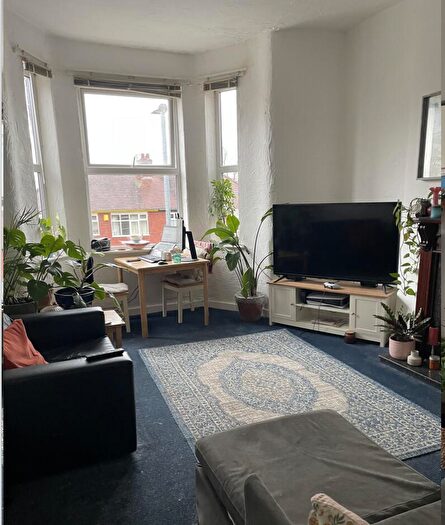 1 Bedroom Semi-Detached House To Rent In Egerton Road, M14