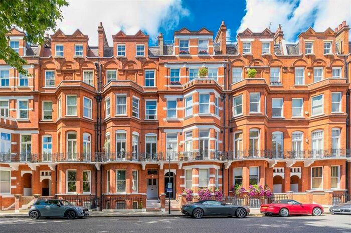 Studio To Rent In Egerton Gardens, London, SW3