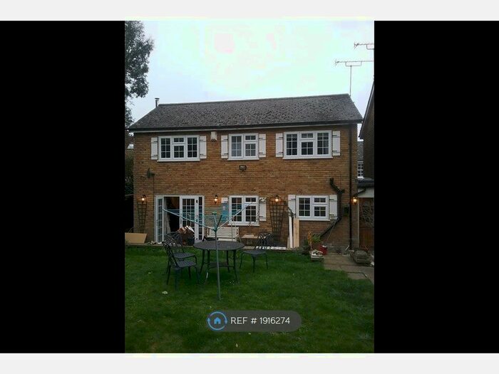 3 Bedroom Semi-Detached House To Rent In Clare Cottages, Downe, Orpington, BR6