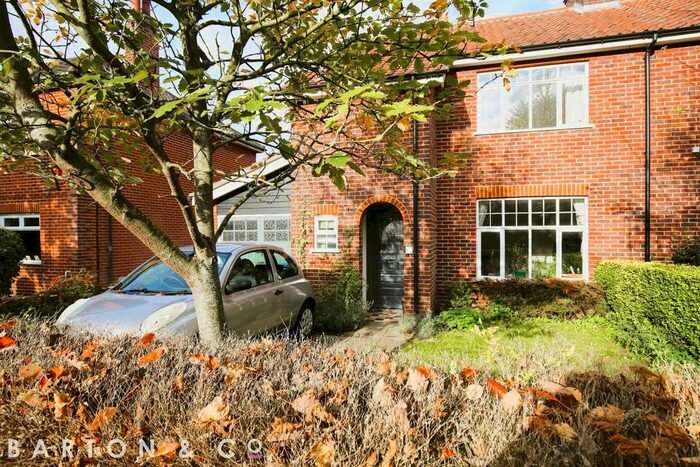 3 Bedroom Semi-Detached House To Rent In Patricia Road, Norwich, NR1