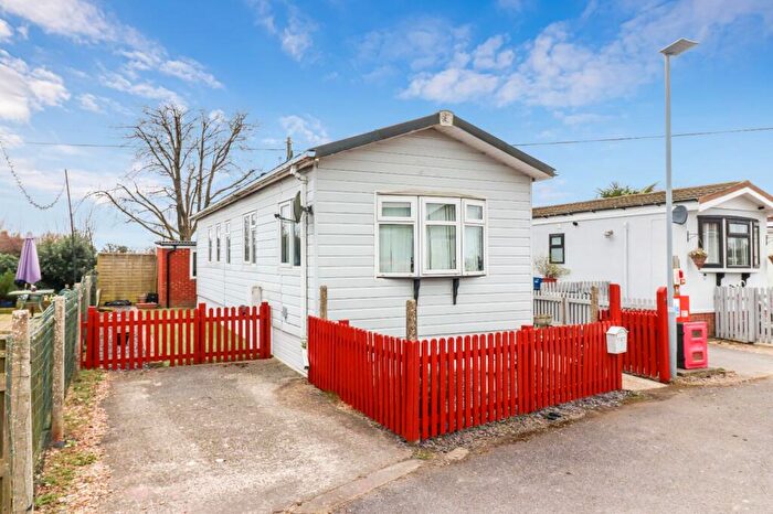 2 Bedroom Detached House For Sale In Whelpley Hill Park, Whelpley Hill, Chesham, Buckinghamshire, HP5