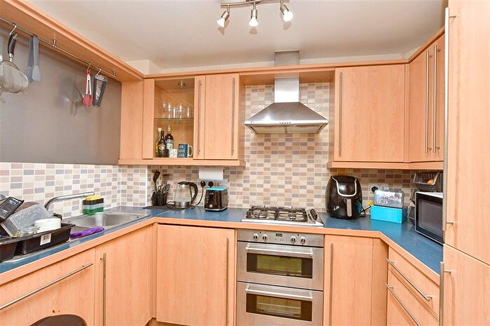 2 Bedroom Semi-detached House For Sale In Amethyst Drive, Sittingbourne, Kent, ME10