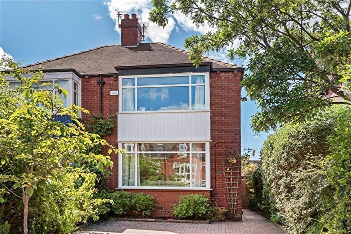 3 Bedroom Semi-Detached House To Rent In Roman Grove, Roundhay, Leeds, LS8