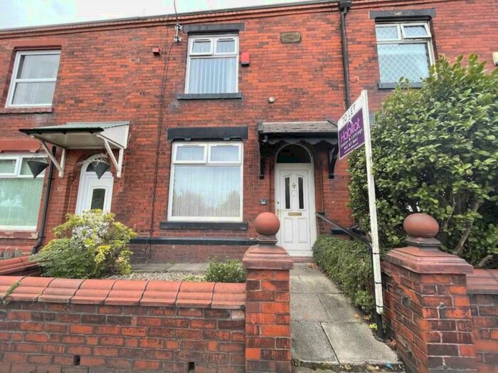 3 Bedroom Terraced House To Rent In Oldham Road, Royton, OL2