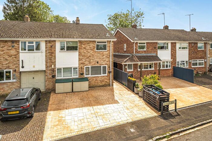 3 Bedroom Semi-Detached House For Sale In Orchard Road, Ardley, Oxfordshire, OX27