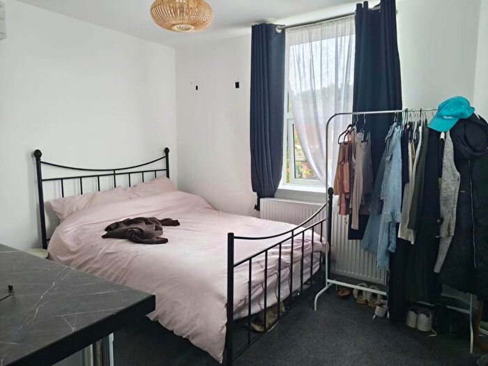 1 Bedroom Apartment To Rent In Beoley Road West, Redditch, B98