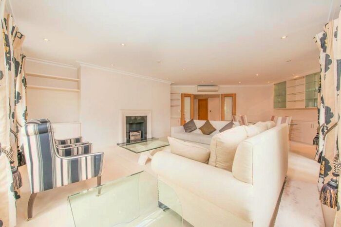 3 Bedroom Flat To Rent In Hampstead Way, Hampstead Garden Suburb, NW11