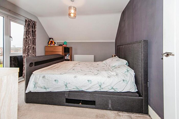 1 Bedroom Flat For Sale In Anton Close, Rugby, CV21