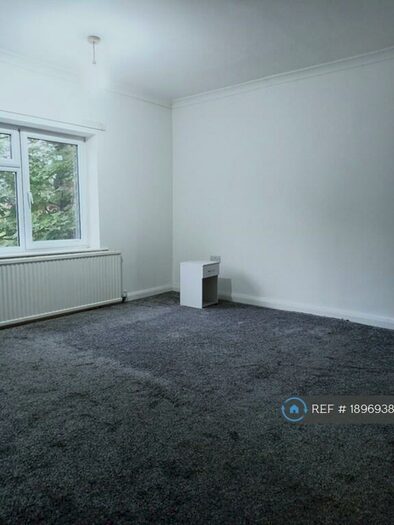 5 Bedroom Terraced House To Rent In St Agnes Road, Doncaster, DN4