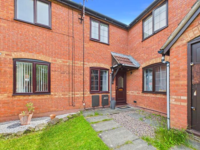 2 Bedroom Semi-Detached House For Sale In Ivybridge Close, Oakwood, DE21
