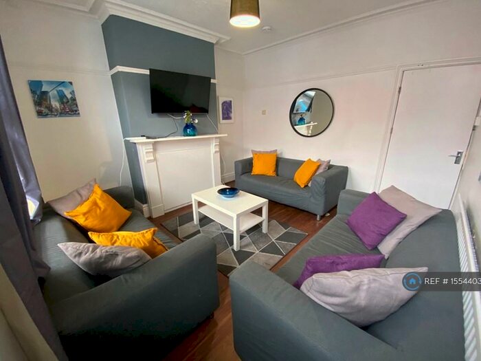 5 Bedroom Terraced House To Rent In Pomona Street, Sheffield, S11