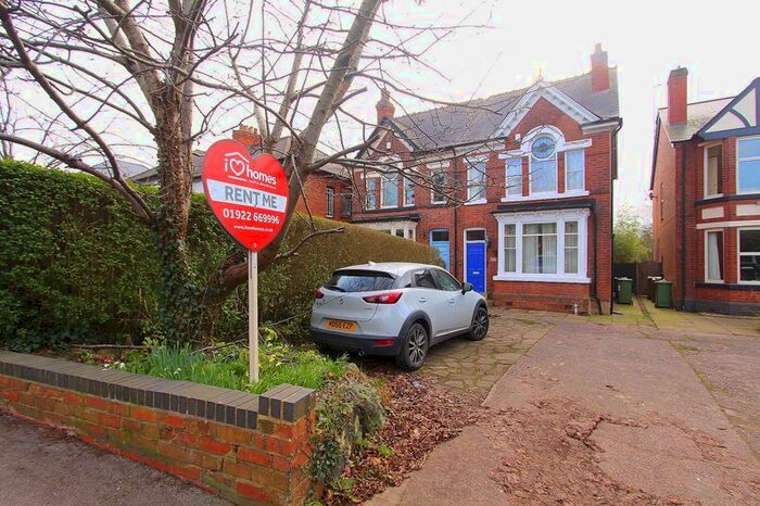 4 Bedroom Semi-Detached House To Rent In Birmingham Road, Walsall, WS5
